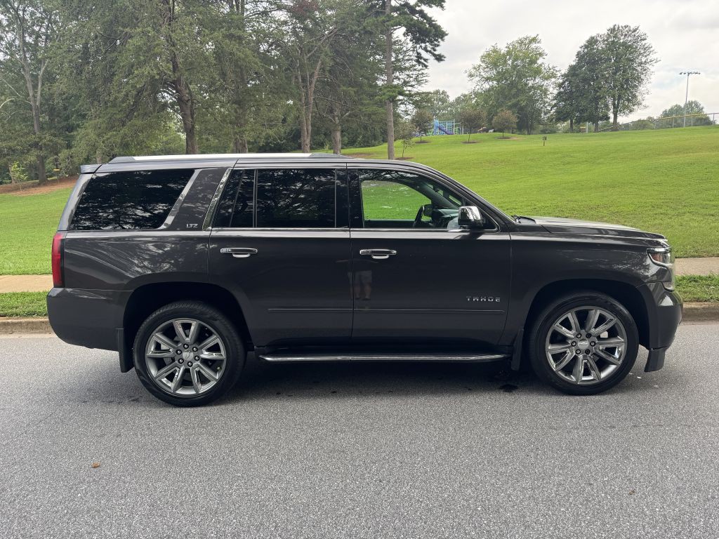 2015 Chevrolet Tahoe Image 2