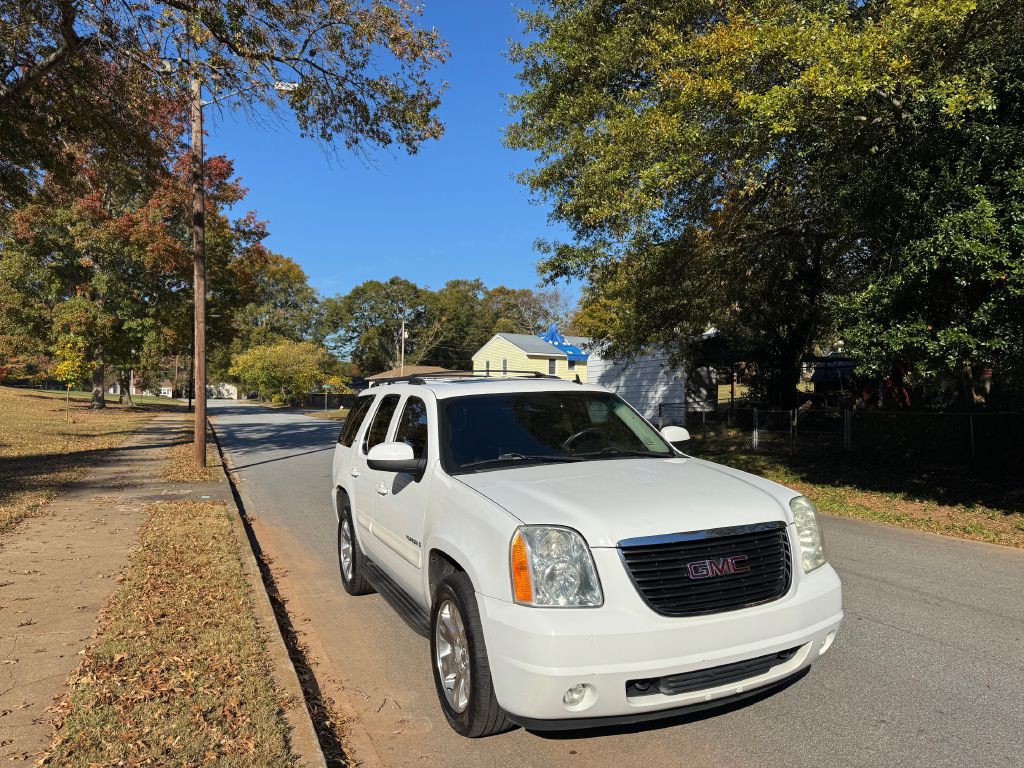 2008 GMC Yukon Image 3
