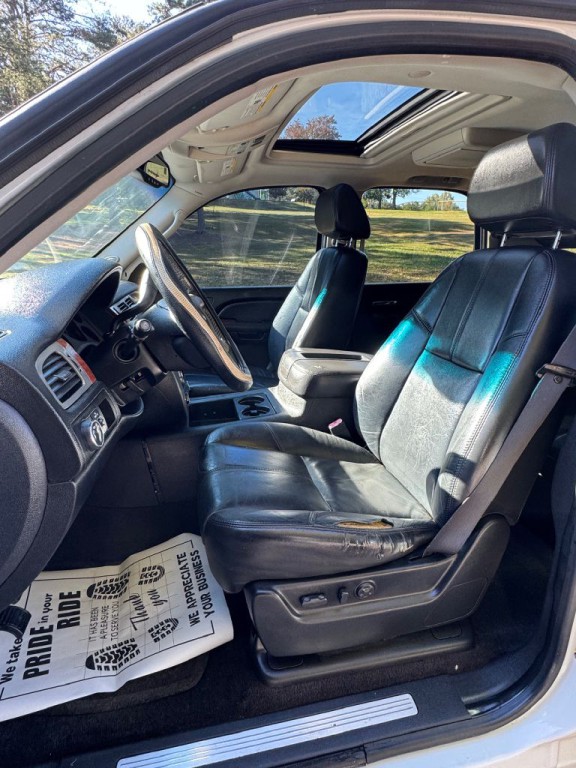 2008 GMC Yukon Image 18