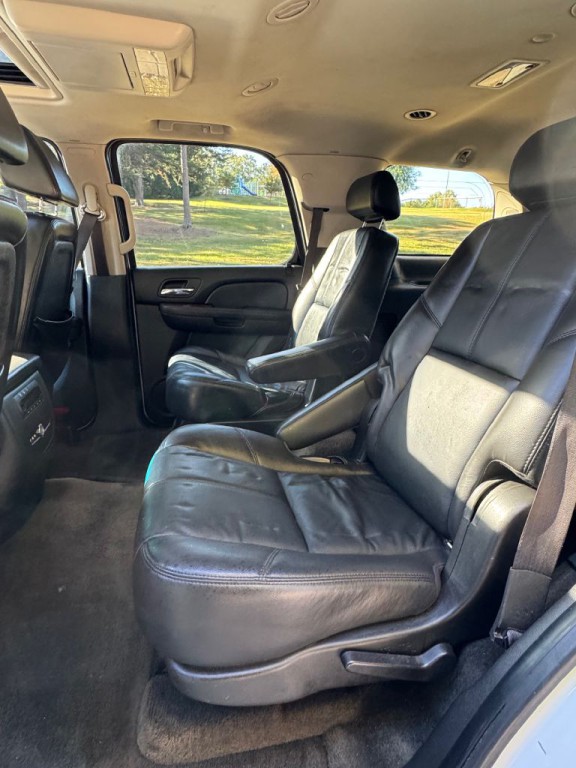 2008 GMC Yukon Image 19