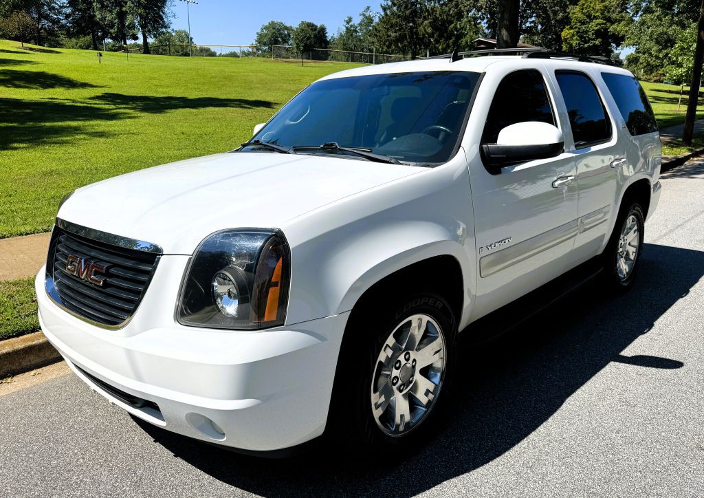 2008 GMC Yukon Image 1