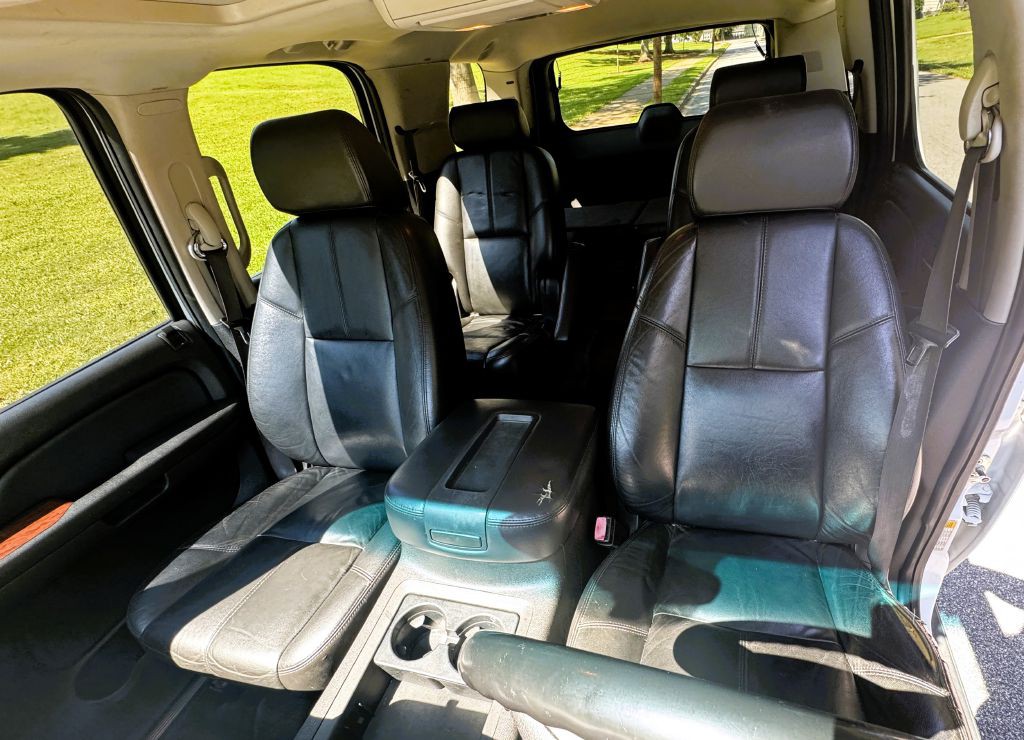 2008 GMC Yukon Image 6