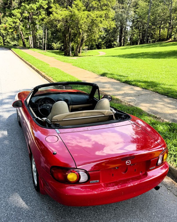 2000 Mazda MX-5 Miata Image 3