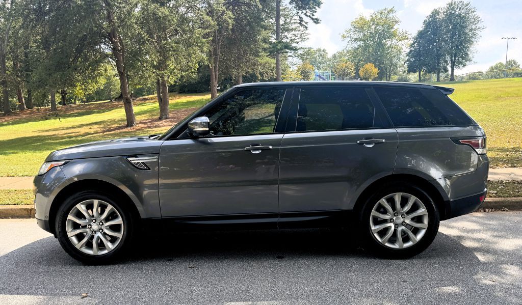 2017 Land Rover Range Rover Sport Image 2