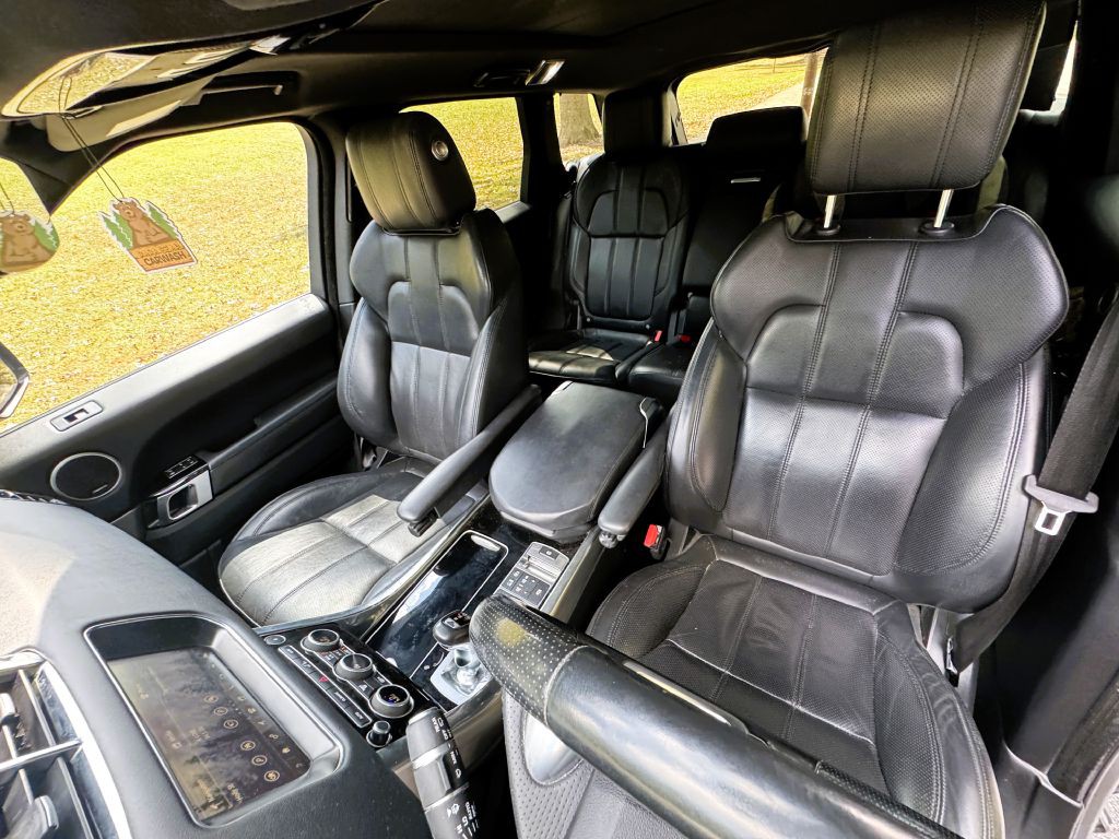 2017 Land Rover Range Rover Sport Image 9