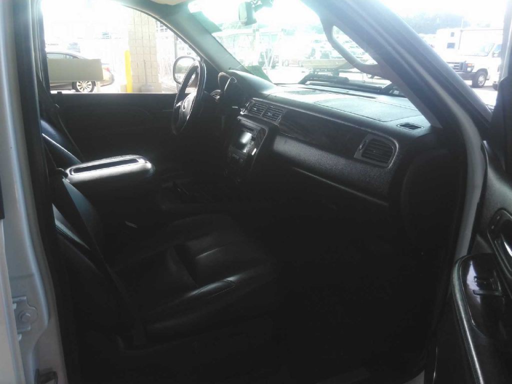 2008 GMC Sierra Image 5