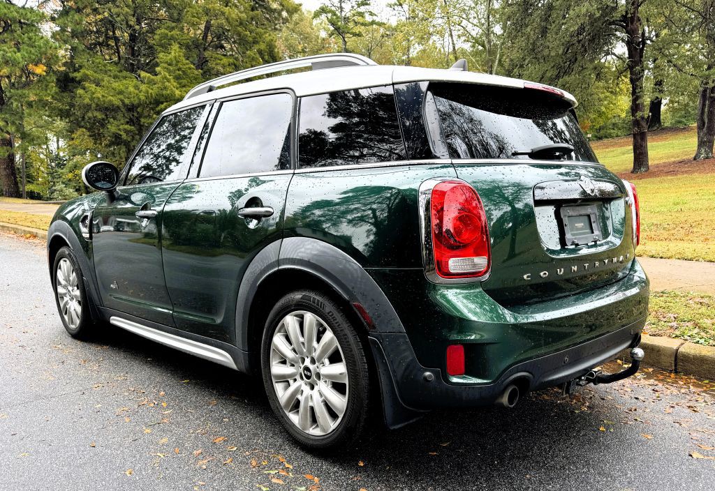 2017 MINI Cooper Image 8