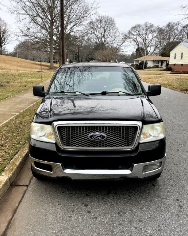 2005 Ford F-150 Image 2