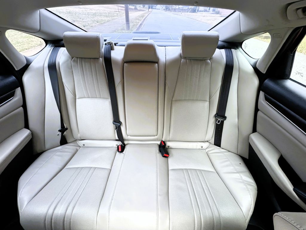 2018 Honda Accord Image 11