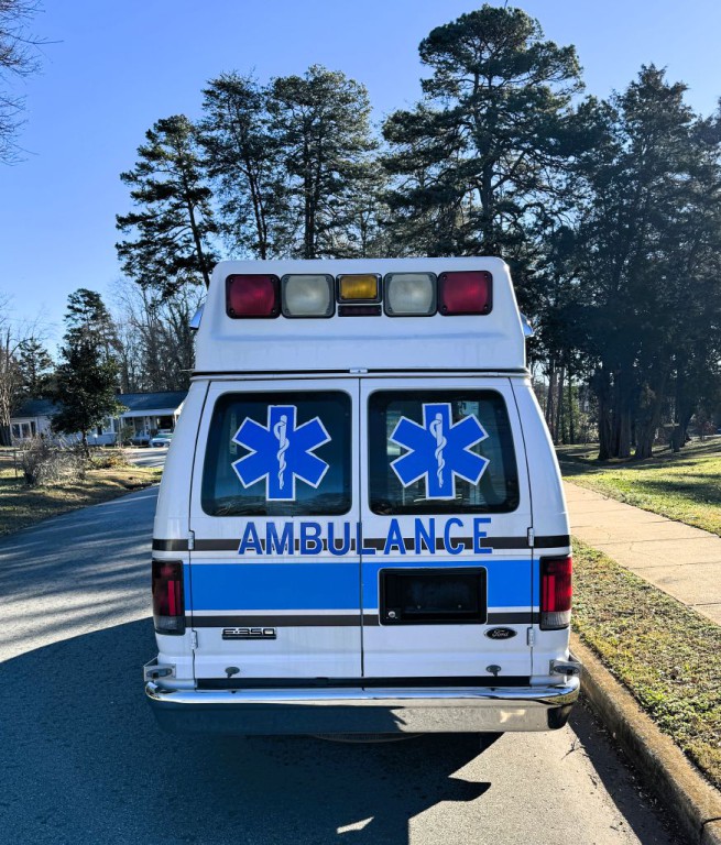 2009 Ford Econoline Image 4