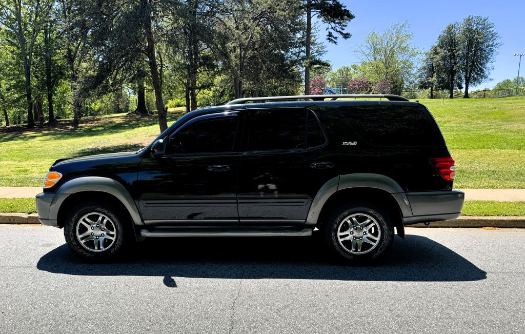 2004 Toyota Sequoia Image 8