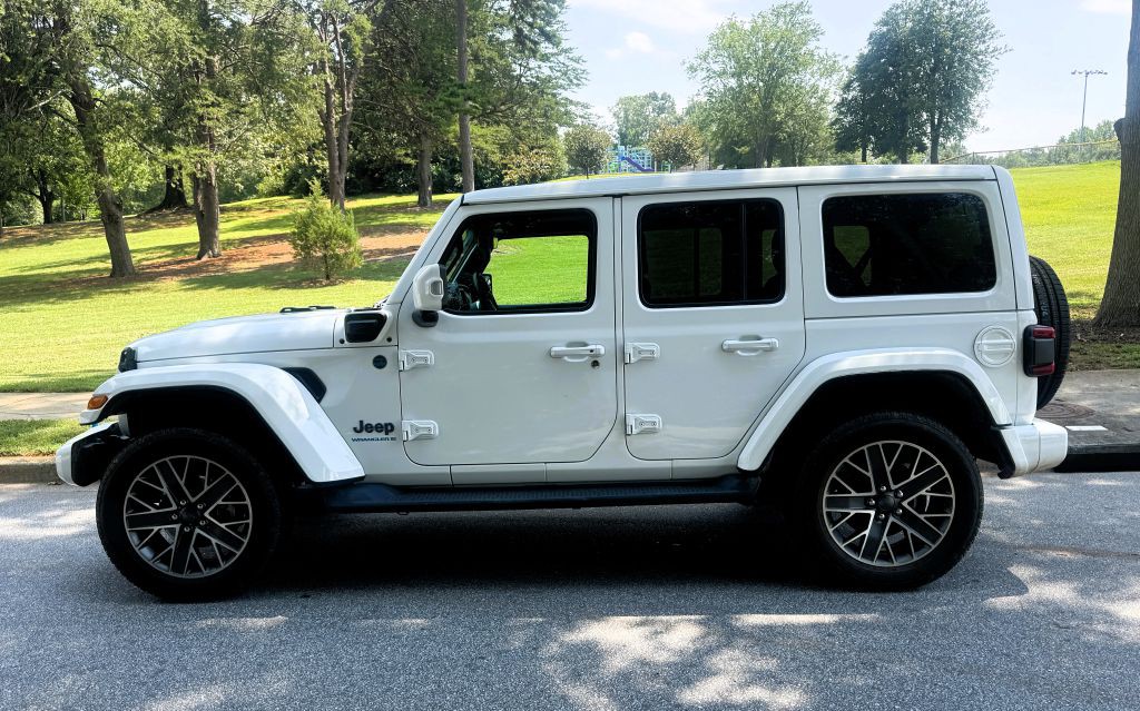 2023 Jeep Wrangler Image 8