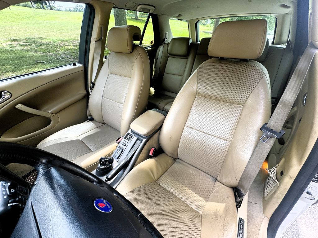 2003 Saab 9-5 Image 9