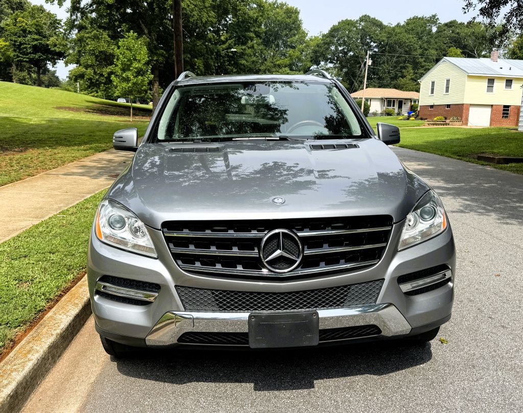 2012 Mercedes-Benz M-Class Image 2