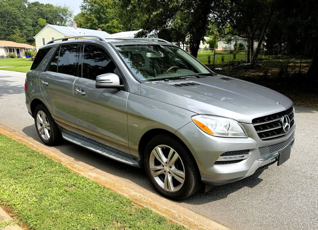 2012 Mercedes-Benz M-Class Image 3
