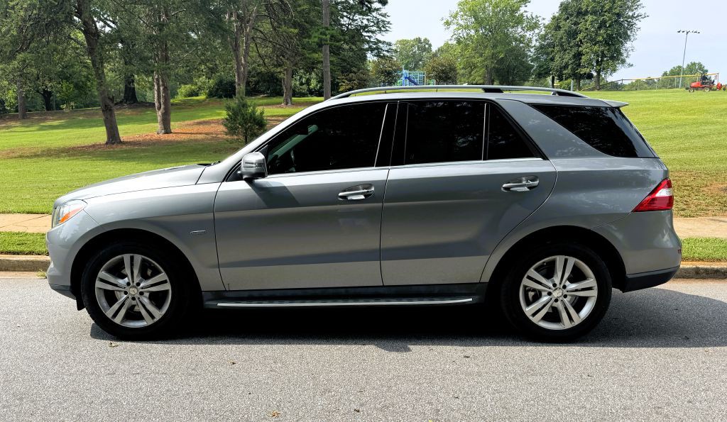 2012 Mercedes-Benz M-Class Image 8
