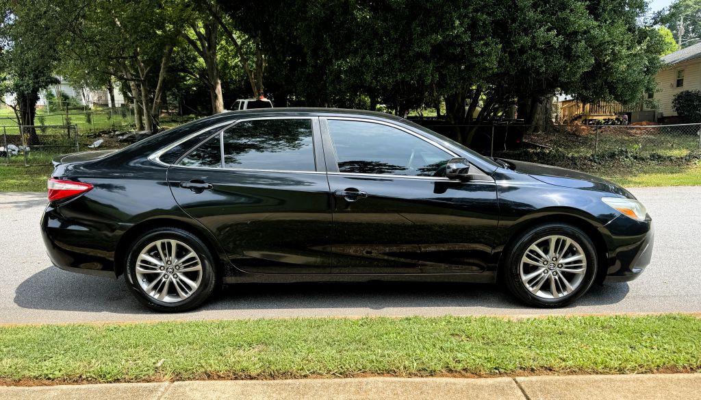 2016 Toyota Camry Image 4