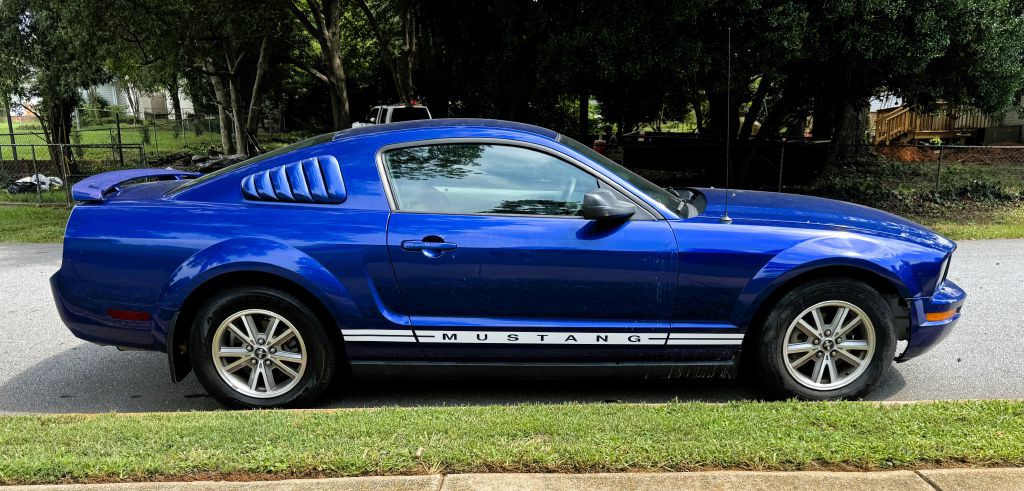 2005 Ford Mustang Image 4