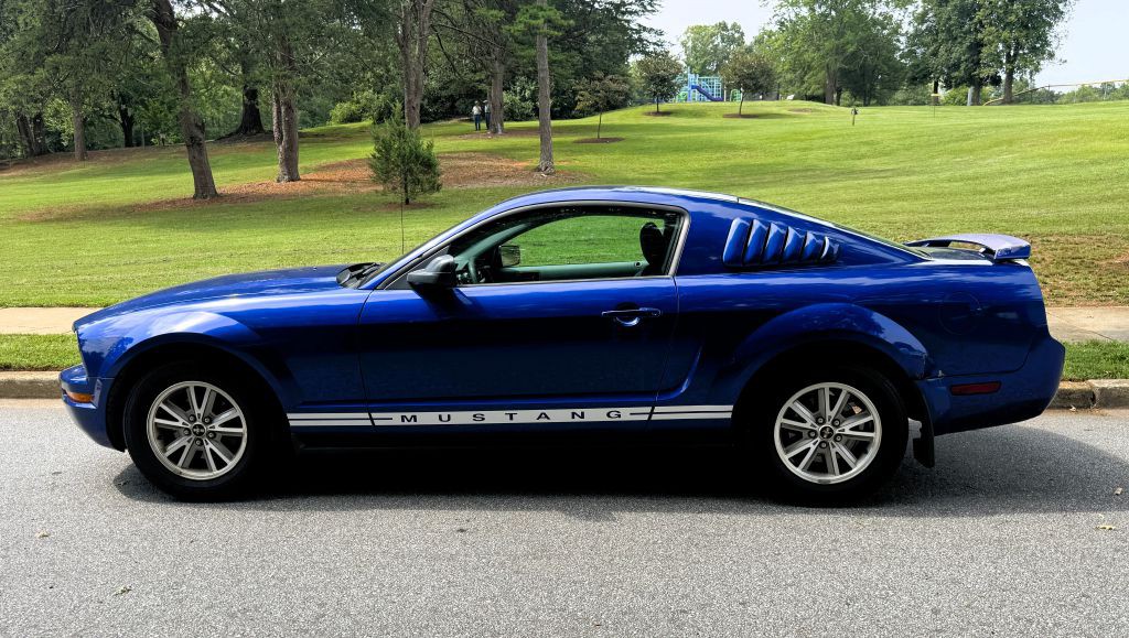 2005 Ford Mustang Image 8