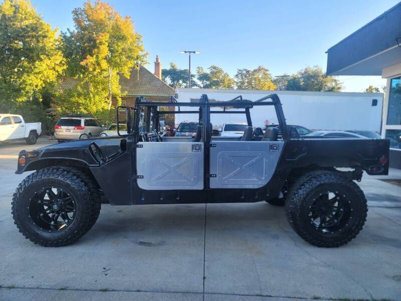 1994 AM General Humvee Image 16