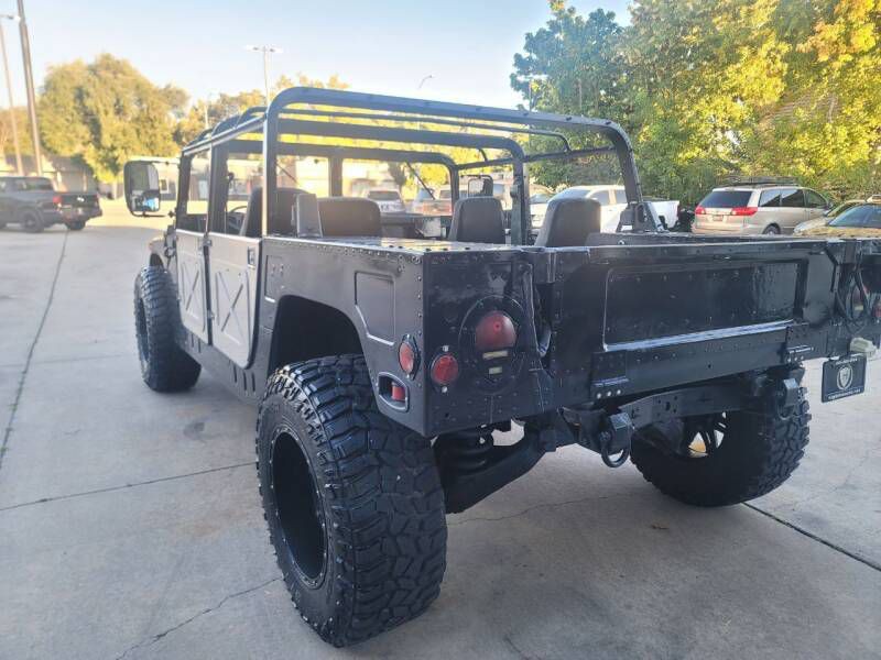 1994 AM General Humvee Image 22