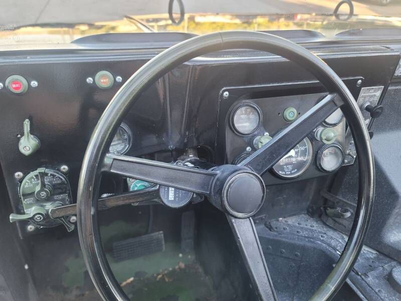 1994 AM General Humvee Image 22