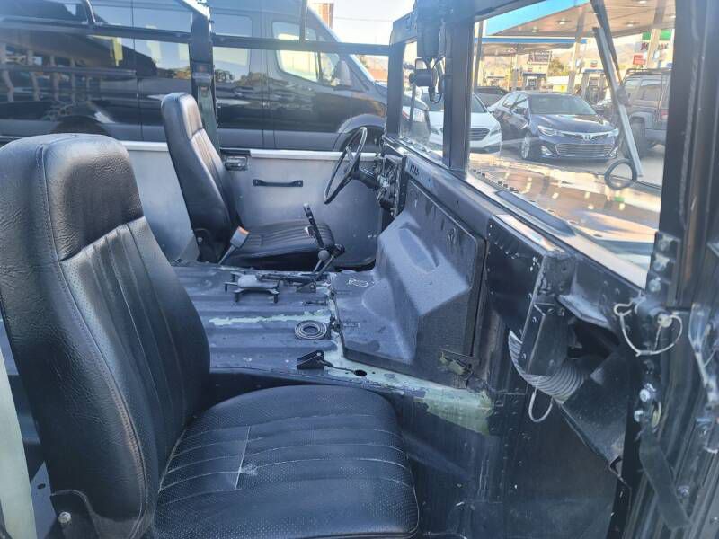 1994 AM General Humvee Image 17