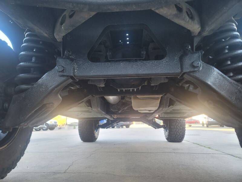 1994 AM General Humvee Image 20