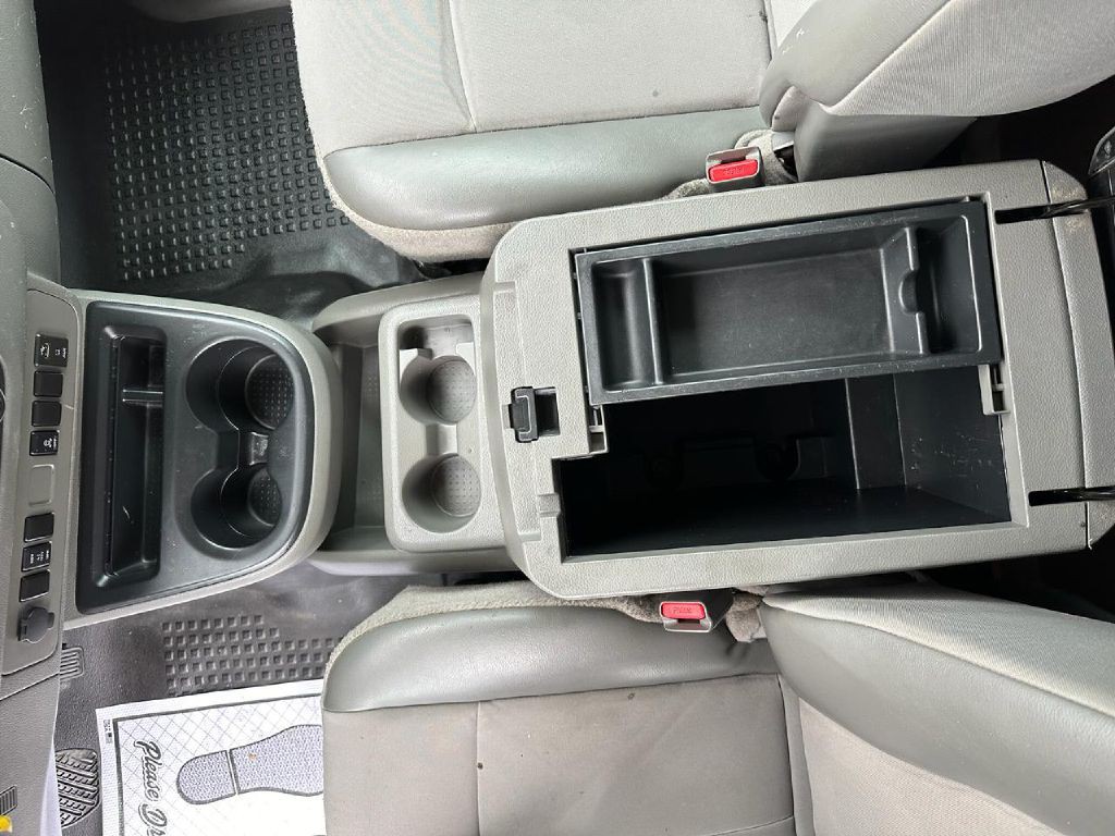 2018 Nissan NV Image 16