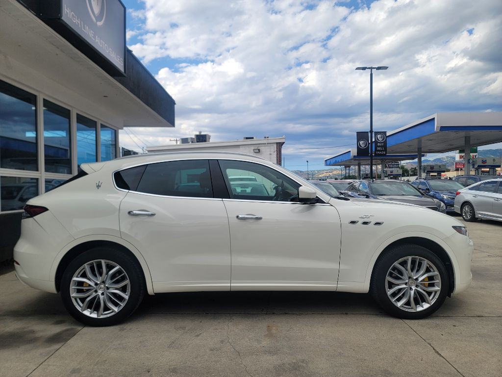 2022 Maserati Levante Image 6