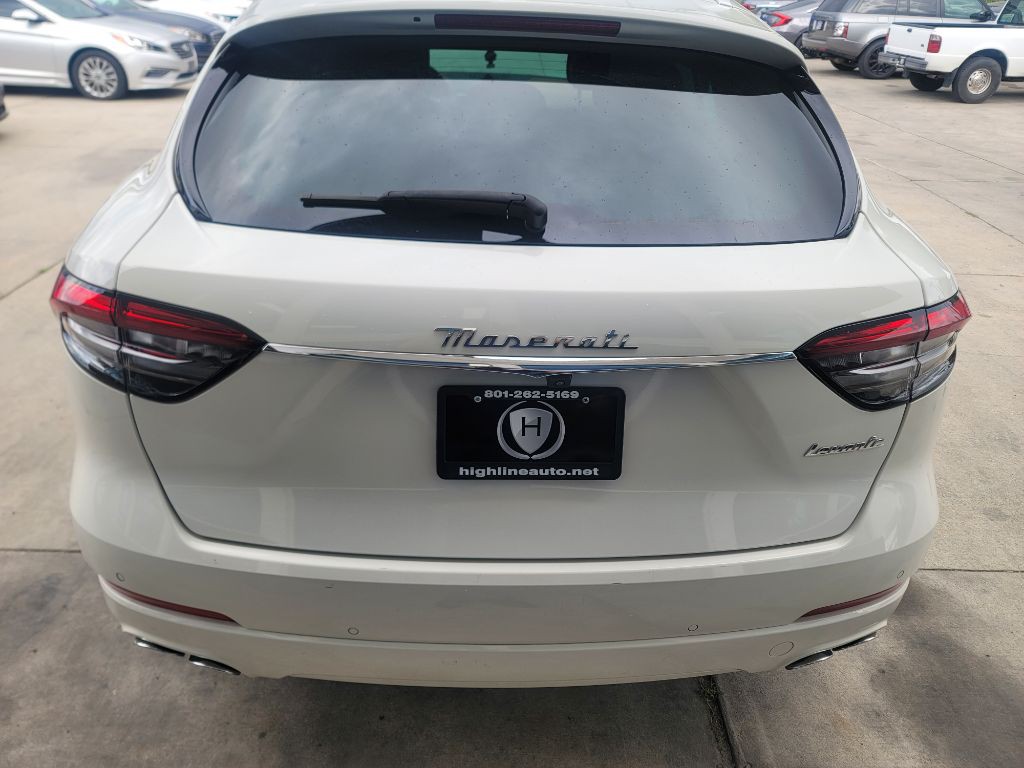 2022 Maserati Levante Image 8