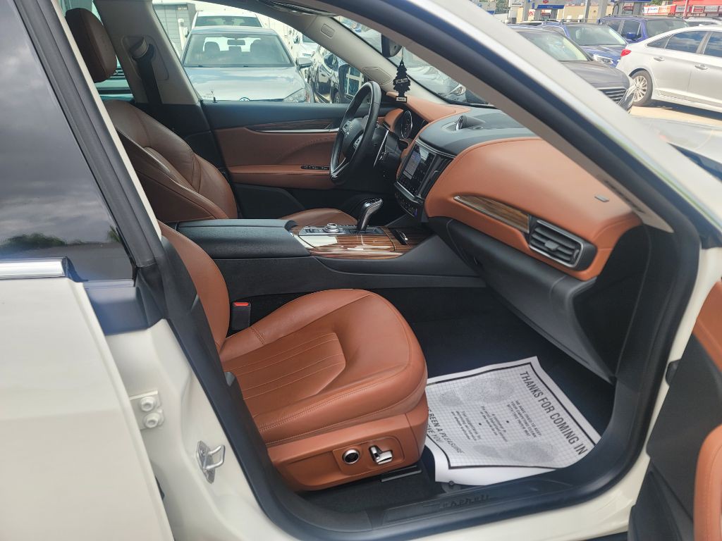 2022 Maserati Levante Image 12