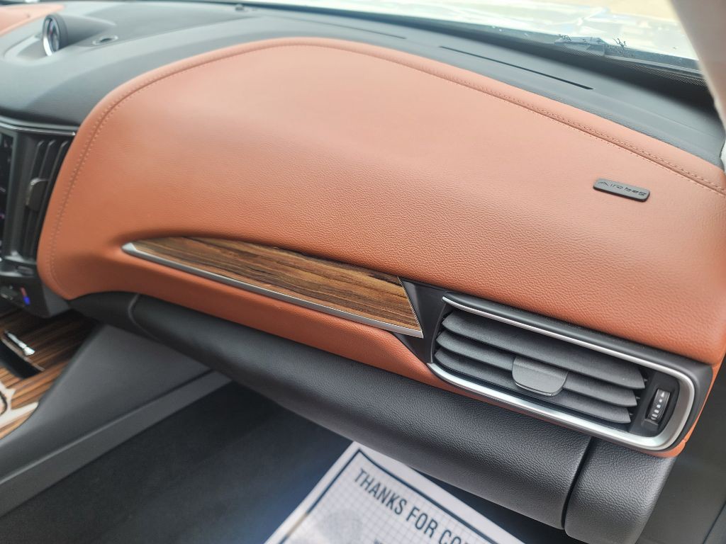 2022 Maserati Levante Image 15