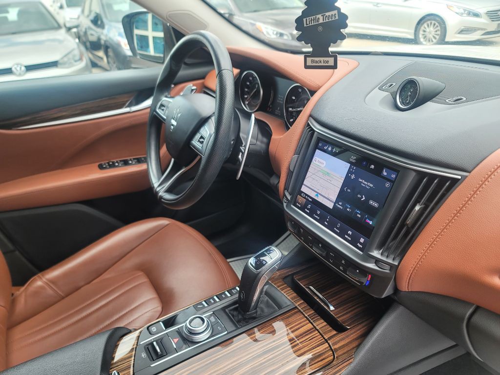 2022 Maserati Levante Image 17