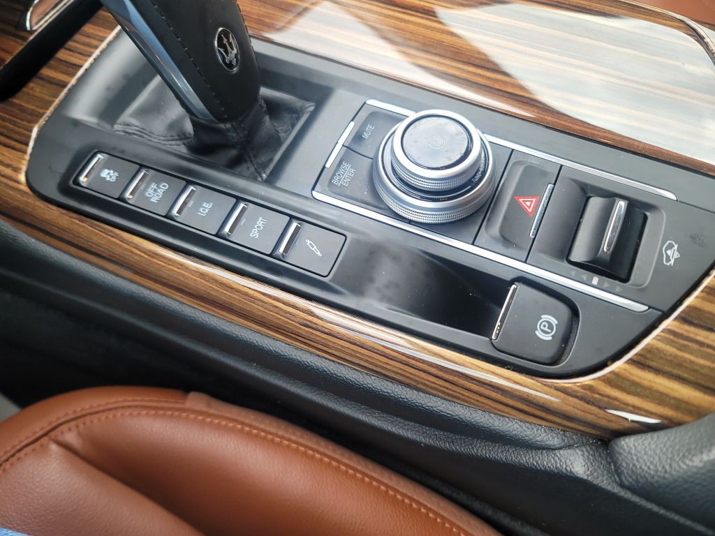 2022 Maserati Levante Image 27