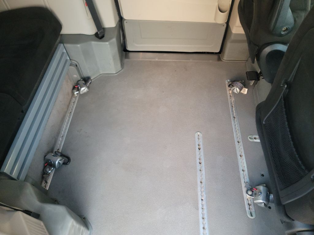 2012 Dodge Grand Caravan Image 8