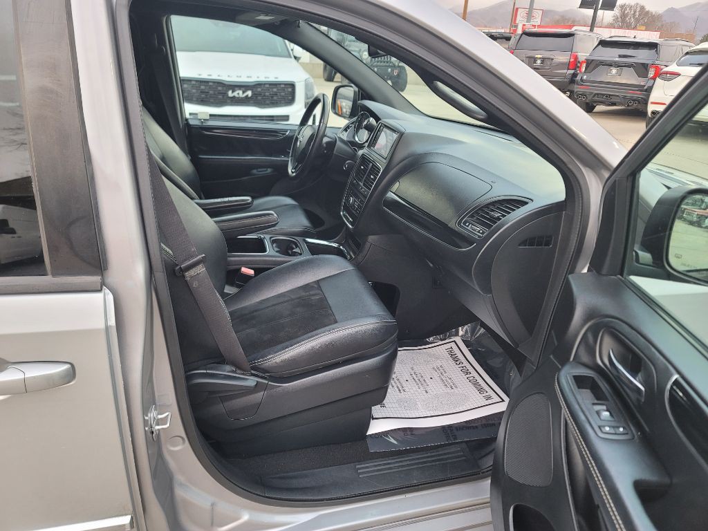 2016 Dodge Grand Caravan Image 7