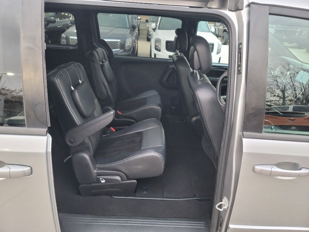 2016 Dodge Grand Caravan Image 8