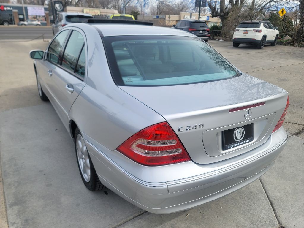 2003 Mercedes-Benz C-Class Image 4