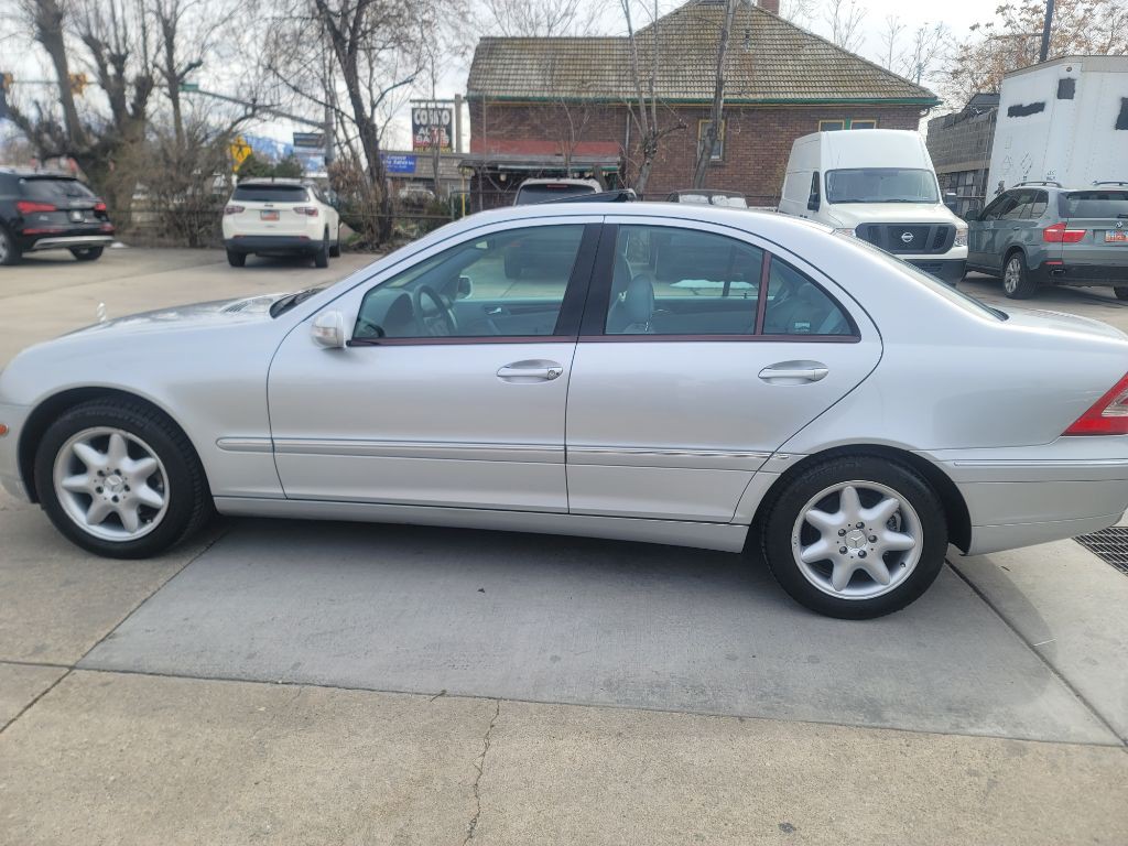 2003 Mercedes-Benz C-Class Image 7