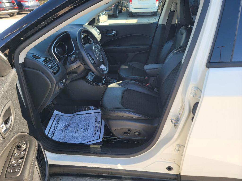 2019 Jeep Compass Image 18