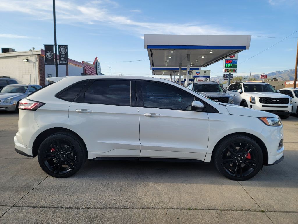 2020 Ford Edge Image 8