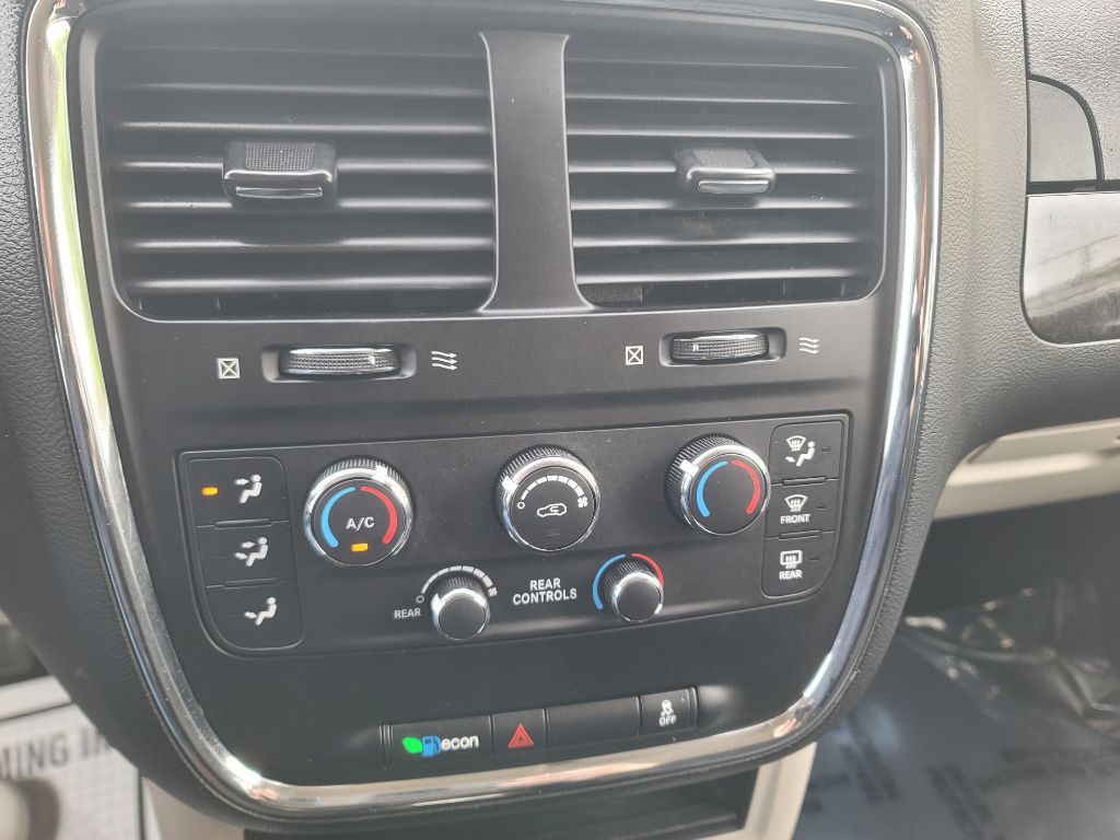 2017 Dodge Grand Caravan Image 16