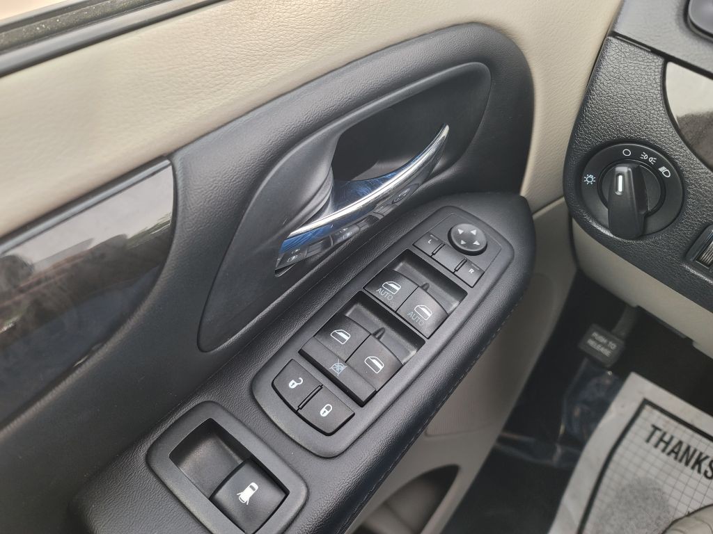 2017 Dodge Grand Caravan Image 21