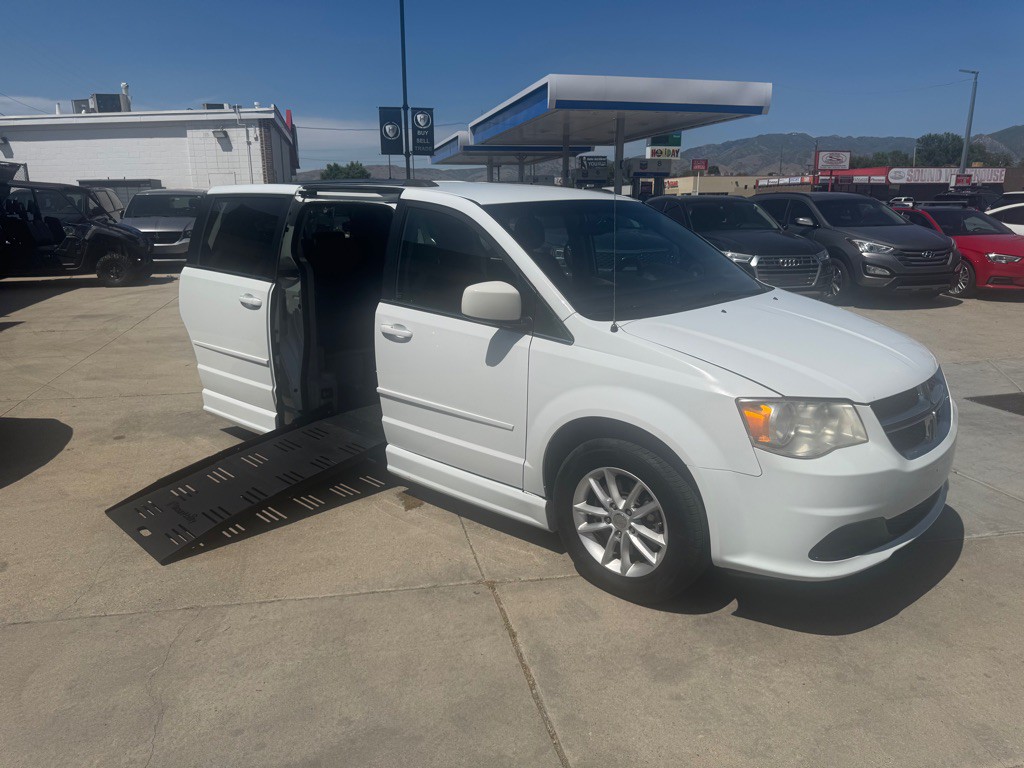 2017 Dodge Grand Caravan Image 1