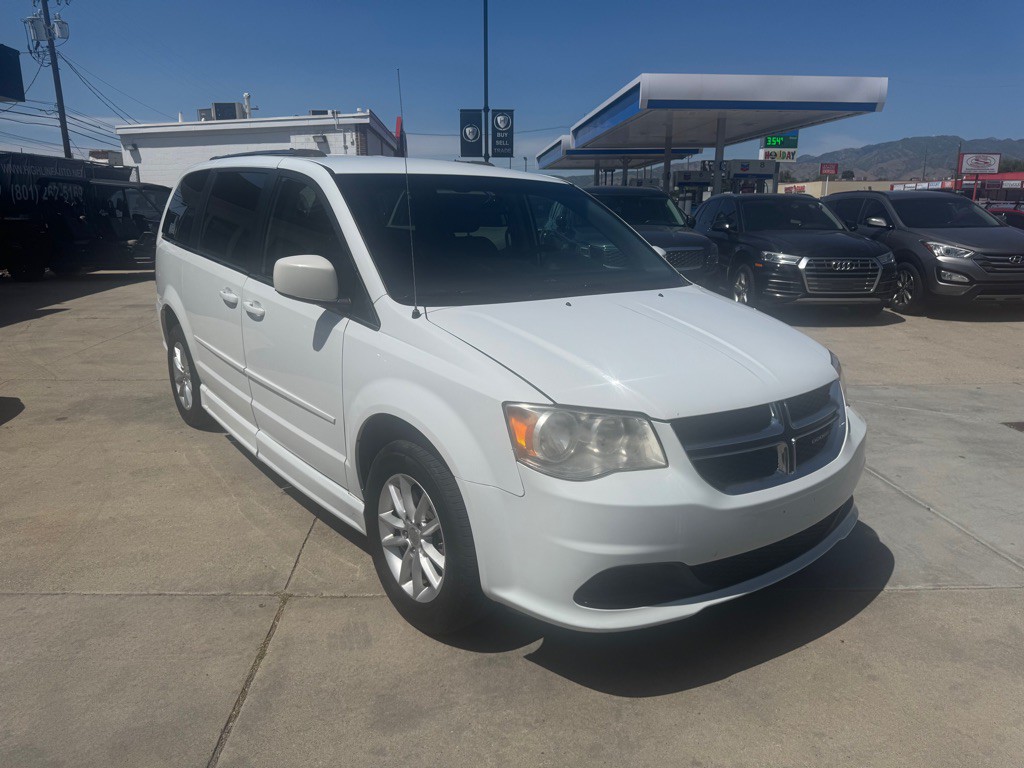 2017 Dodge Grand Caravan Image 2