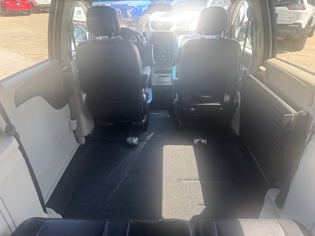 2017 Dodge Grand Caravan Image 12