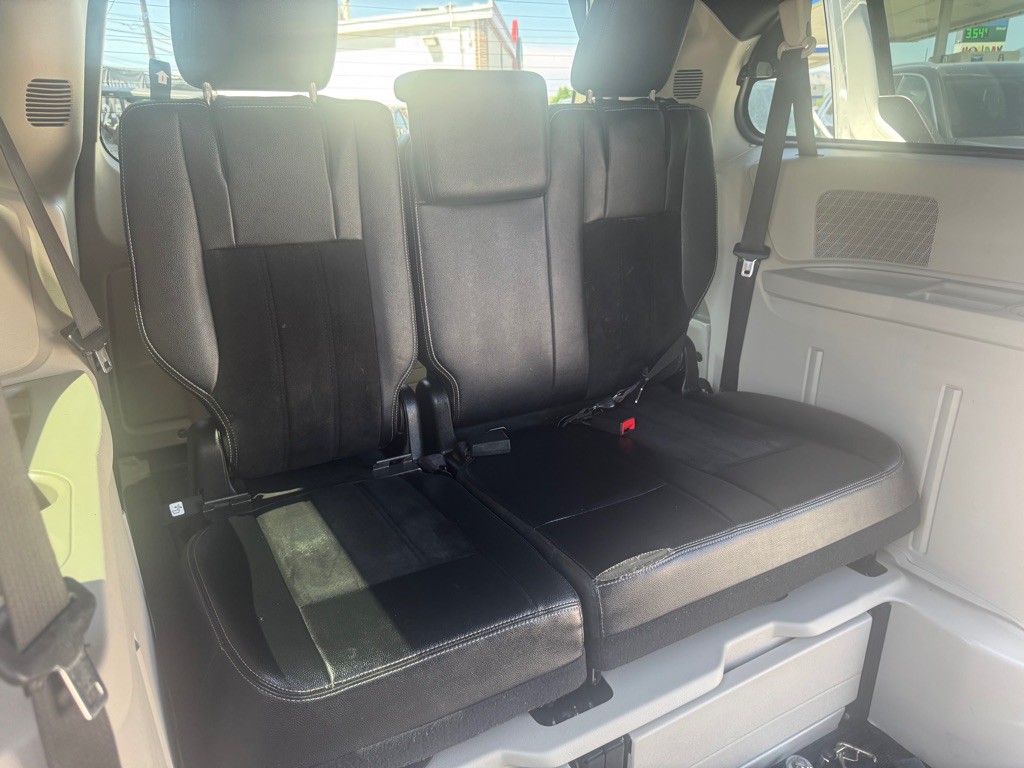2017 Dodge Grand Caravan Image 16