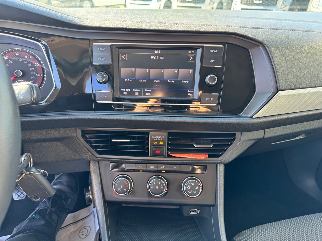 2019 Volkswagen Jetta Image 13
