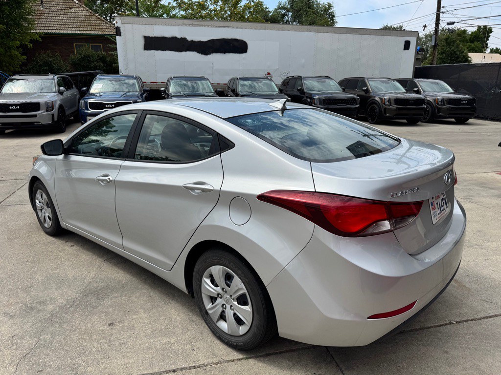 2016 Hyundai Elantra Image 7